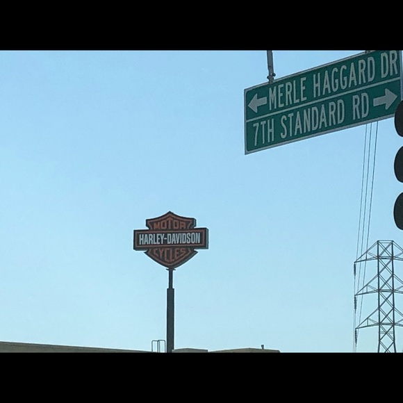 EUC Harley-Davidson MERLE HAGGARD DR.BAKERSFIELD - Picture 2 of 8